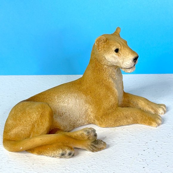 Vintage 1988‎ Castagna Italy Lion Lioness 6.25"x3" Beautifully Detailed Figurine - Picture 4 of 8